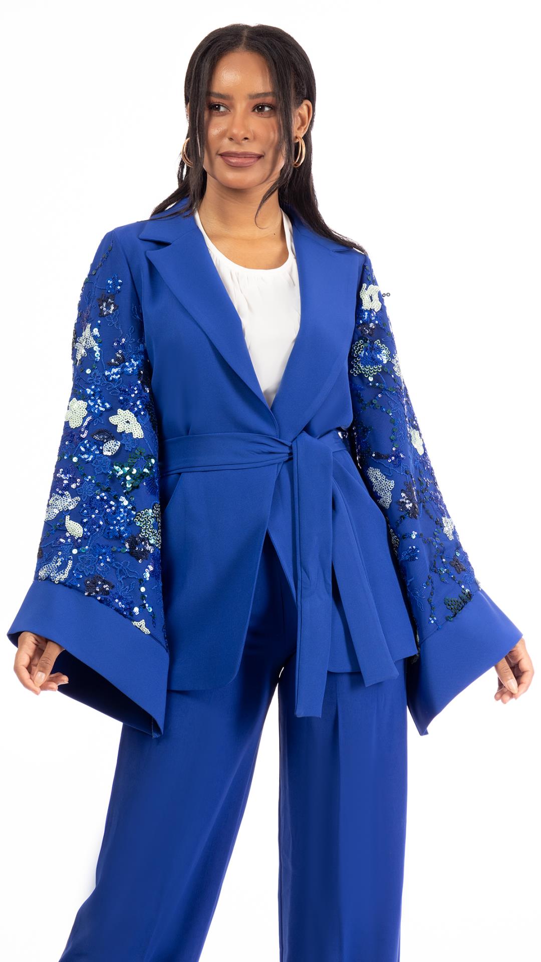 Formal jacket with special sleeves