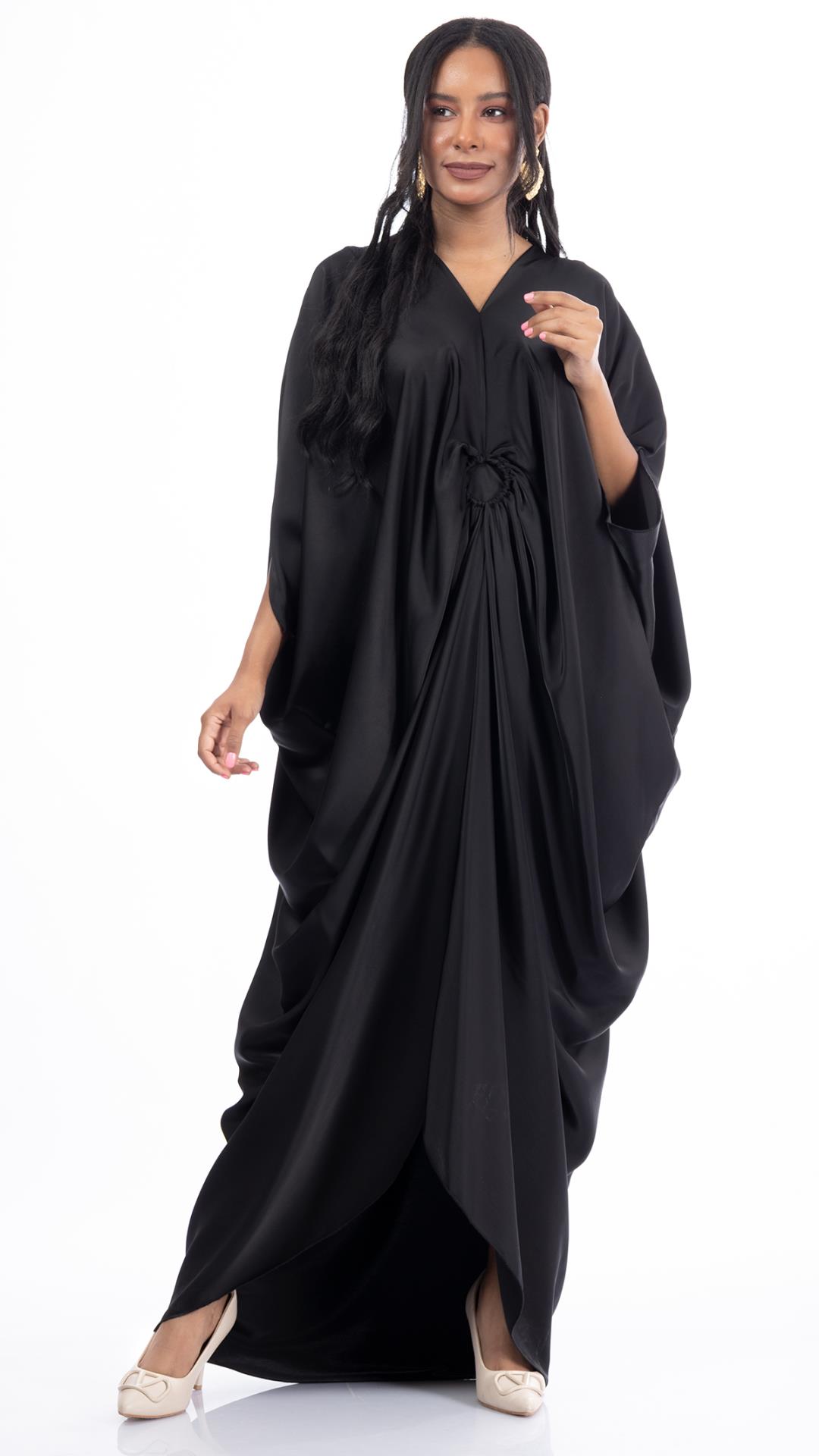 Abaya satin with distinctive design in the middle