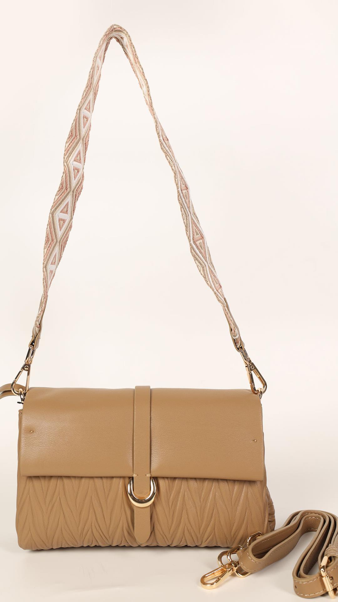 Women's handbag with a distinctive belt  